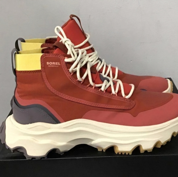 NEW Sorel Kinetic Breakthru Venture Mid WP Boots 9.5 - Picture 2 of 8